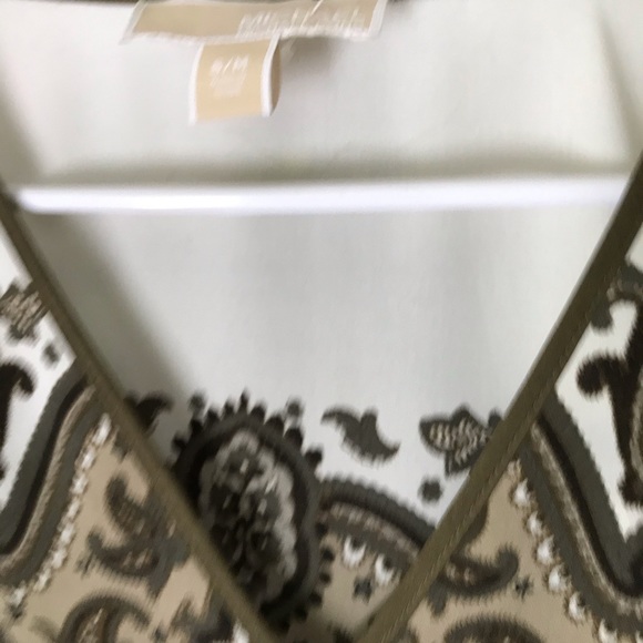 Michael Kors top small/medium cream and tan - Picture 8 of 8